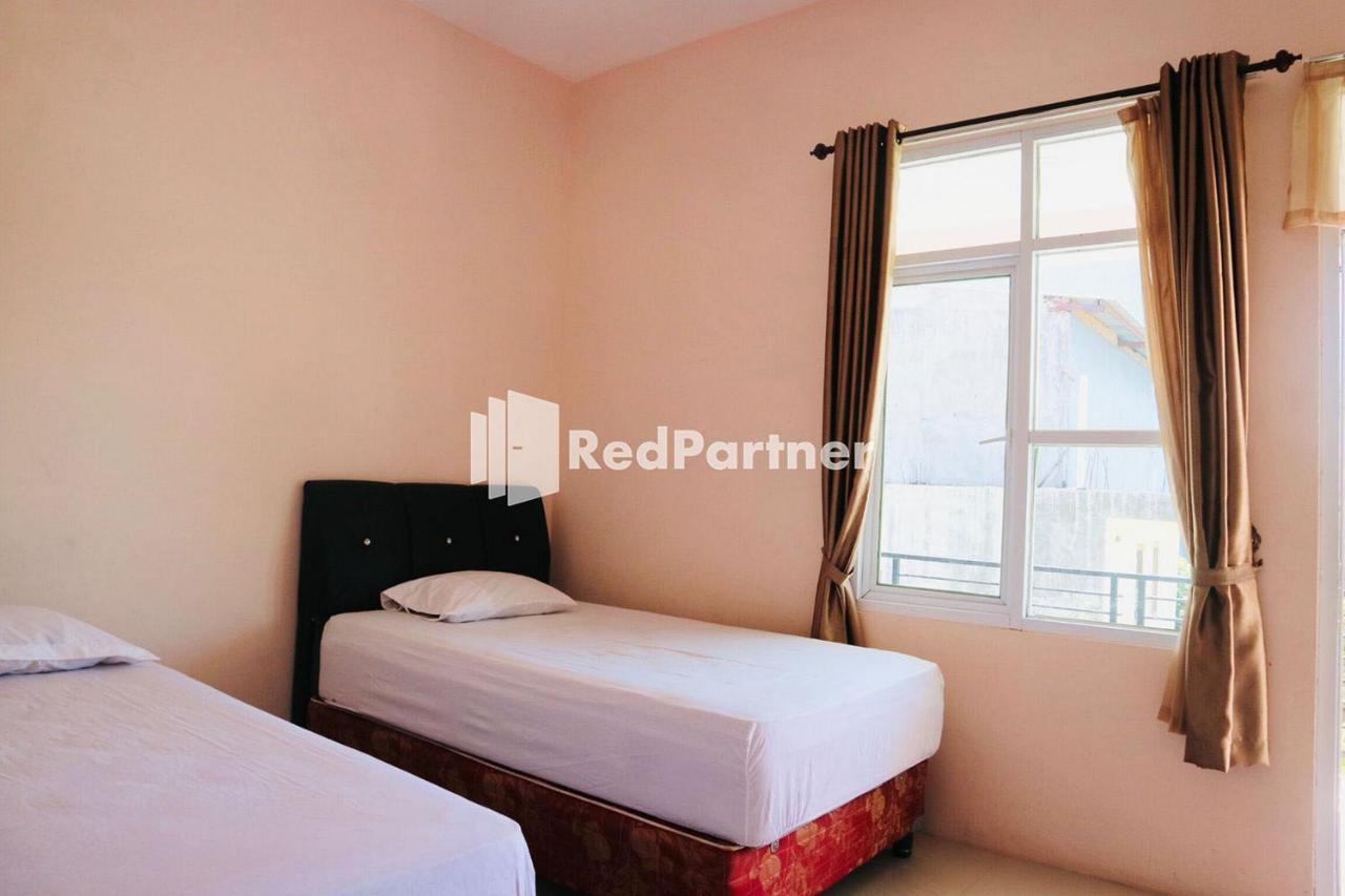 Wisma Suci Syariah Polewali Mandar Mitra Reddoorz Matakali Экстерьер фото