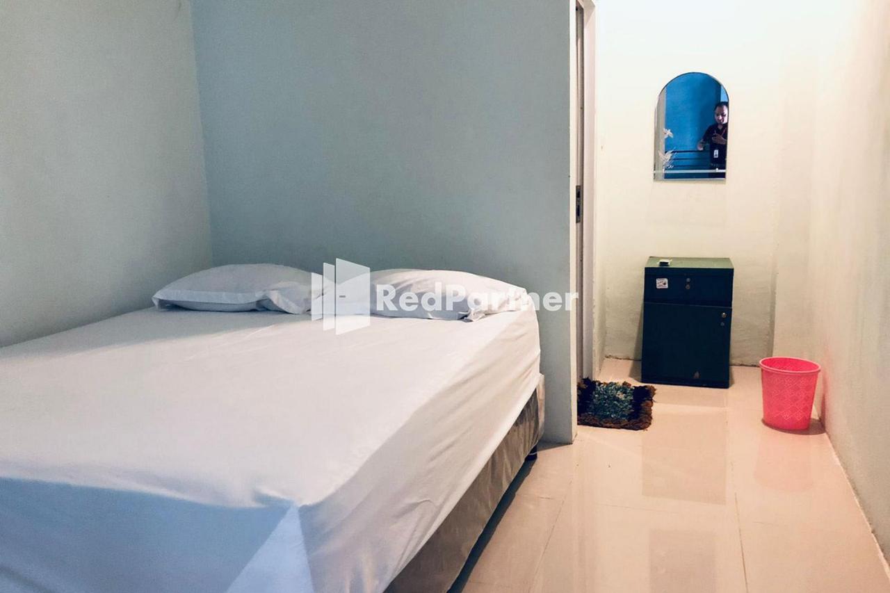 Wisma Suci Syariah Polewali Mandar Mitra Reddoorz Matakali Экстерьер фото